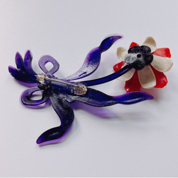 VTG Mid Century Red White Blue Lucite Thermoset Flower Brooch 40s 50s Patriotic - Picture 6 of 9